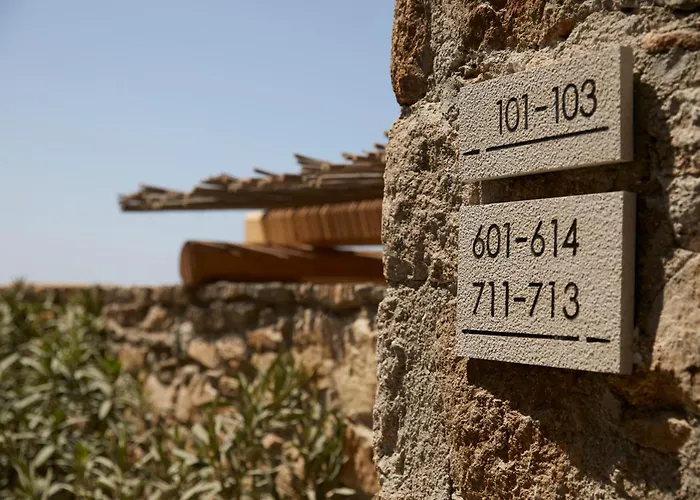 Hotiday Mykonos Ξενοδοχείο 5*